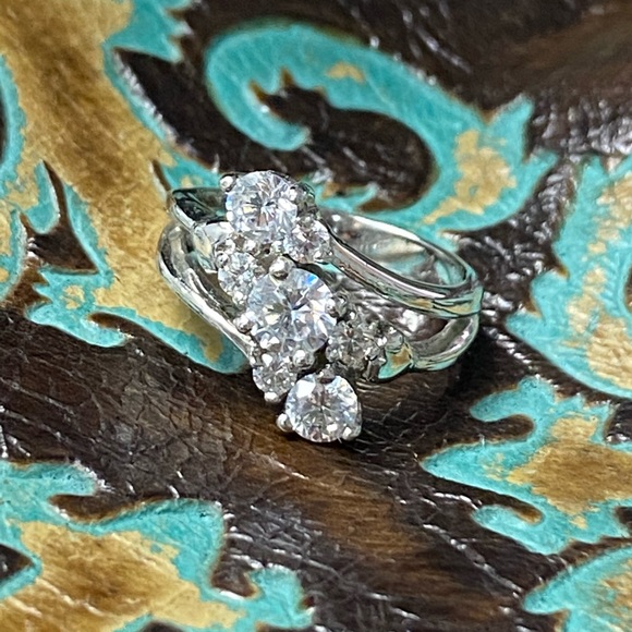 Sterling CZ 3-stone ring sz 6 - Picture 3 of 6